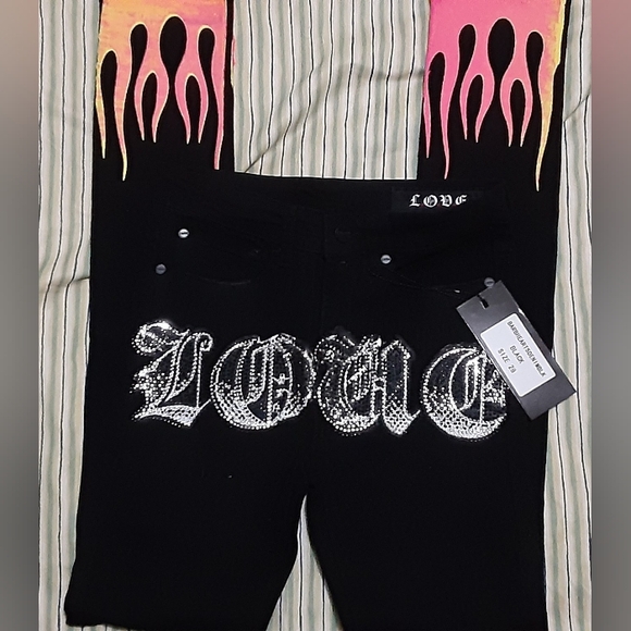 L.O.V.E. barbwire hearts, black, blinged LOVE, size 28, new, jeans - Picture 10 of 14